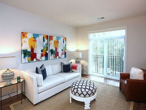 Kirkwood Place in Greensboro, NC - Building Photo - Building Photo