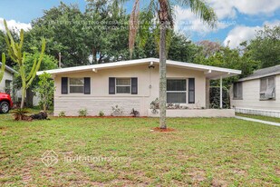 5226 7th Ave N in St. Petersburg, FL - Building Photo