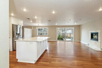 679 Clay St in Ashland, OR - Building Photo - Building Photo