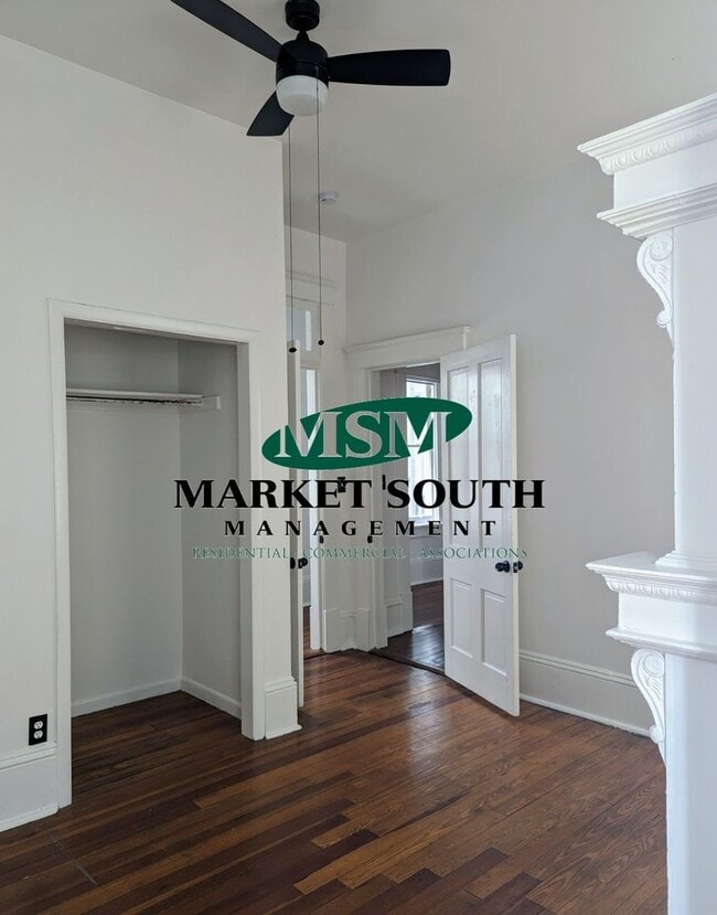 106 E Bolton St in Savannah, GA - Building Photo - Building Photo