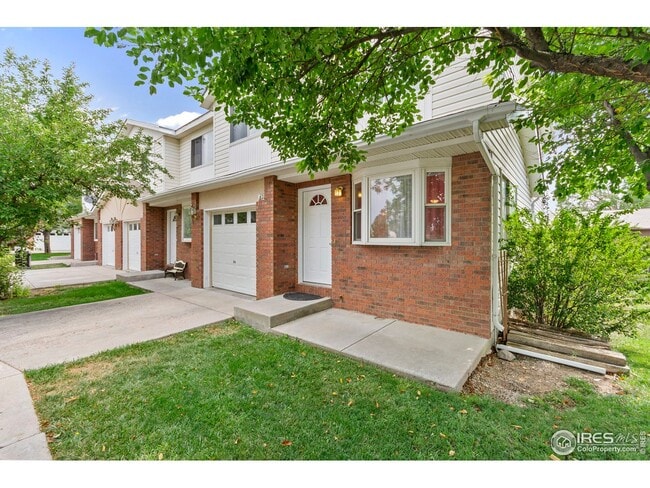 678 Eagle Dr in Loveland, CO - Building Photo - Building Photo