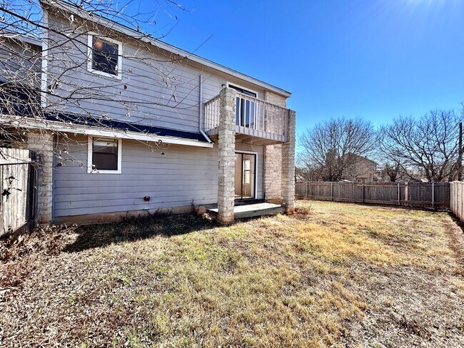 1758-1760-1760 Horseshoe Cir in Round Rock, TX - Building Photo - Building Photo