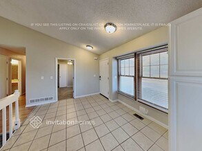 17341 E Wagontrail Pkwy in Aurora, CO - Foto de edificio - Building Photo