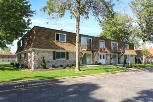 4401 Chestnut Ridge Rd in Buffalo, NY - Building Photo