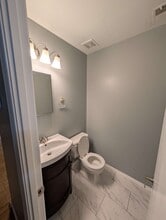 1822 Bronzegate Blvd in Silver Spring, MD - Building Photo - Building Photo