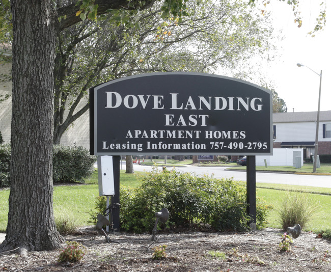 Dove Landing in Virginia Beach, VA - Building Photo - Building Photo