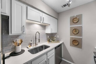 The Retreat at River Ranch in Fort Worth, TX - Building Photo - Building Photo