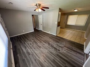 7707 E 113th St in Kansas City, MO - Building Photo - Building Photo