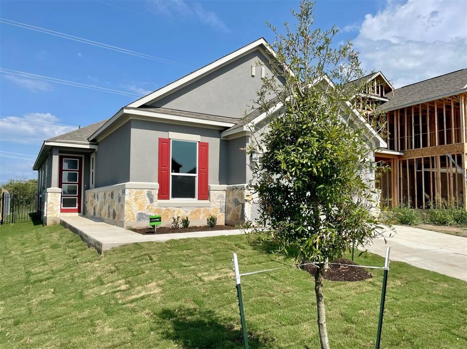 12508 Anthology St in Manor, TX - Building Photo