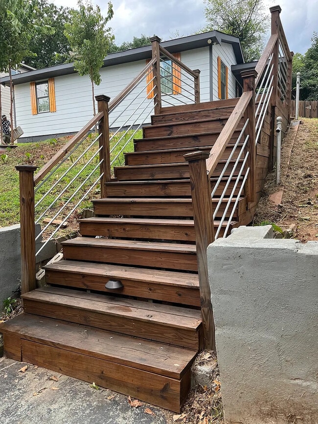 Room in House on Coleman St SW in Atlanta, GA - Building Photo - Building Photo