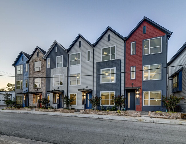 301 E Lamar St Rentals in McKinney, TX