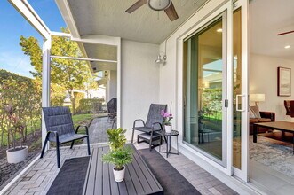 14481 Highland Center Way in Delray Beach, FL - Foto de edificio - Building Photo