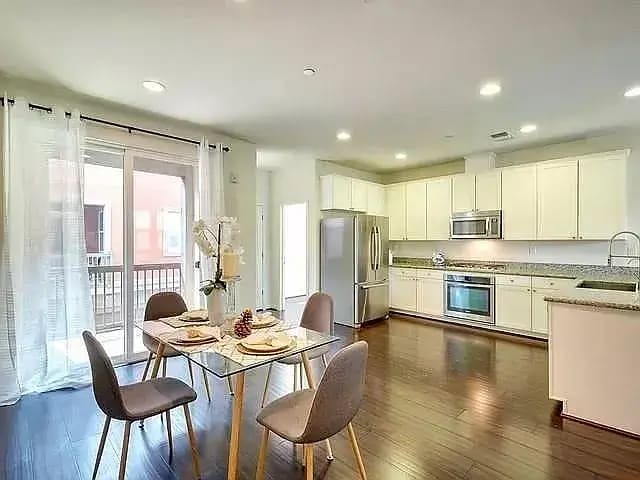 property at 1412 Shore Dr