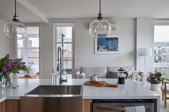 Common Marcy in Brooklyn, NY - Building Photo - Interior Photo