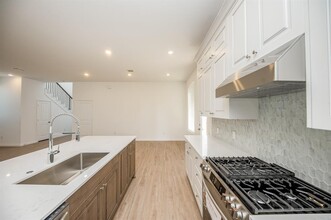 27035 Flower Isle Ln in Katy, TX - Building Photo - Building Photo