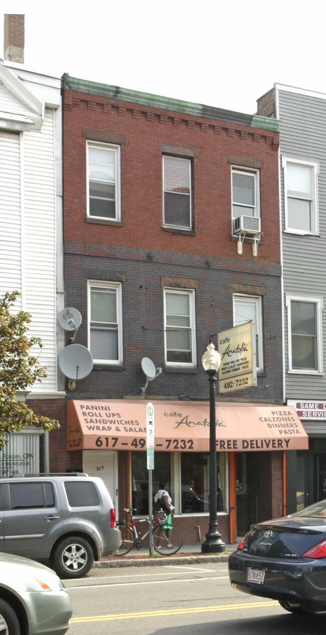 251-253 Cambridge St