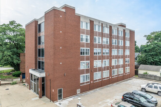 Quarters Of Akron Apartments in Akron, OH - Building Photo - Building Photo