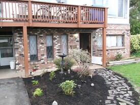 33597 7th Av in Mission, BC - Building Photo