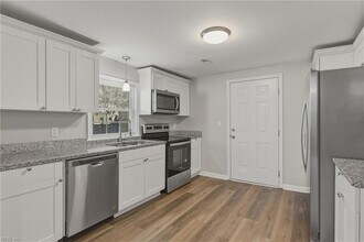 720 Forbes St in Norfolk, VA - Building Photo - Building Photo