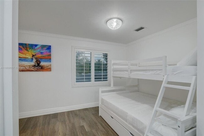 property at 736 NE 34th Ct