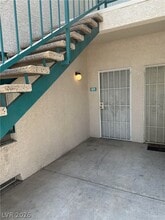 5151 S Lindell Rd in Las Vegas, NV - Building Photo - Building Photo