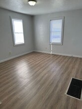 712 S 10th St in Goshen, IN - Building Photo - Building Photo