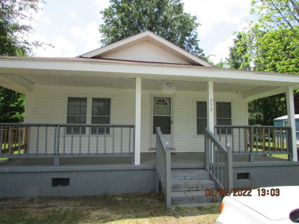 950 Missouri St in Sumter, SC - Building Photo