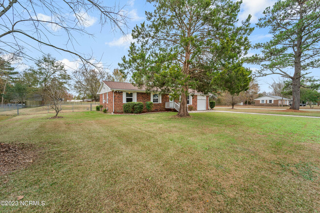 202 Timothy Rd in Jacksonville, NC - Building Photo - Building Photo