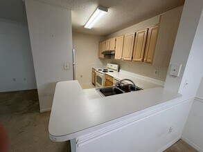 1949 Summer Club Dr in Oviedo, FL - Building Photo - Building Photo