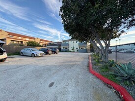 1343-47 Grove Ave in Imperial Beach, CA - Building Photo