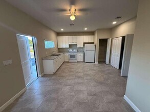 4965 Serafica Dr in Lake Worth Beach, FL - Building Photo - Building Photo