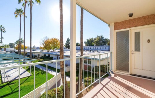 1231 E Maryland Ave, Unit B in Phoenix, AZ - Foto de edificio - Building Photo