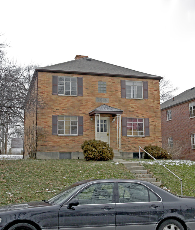 211 Ryburn Ave in Dayton, OH - Foto de edificio - Building Photo