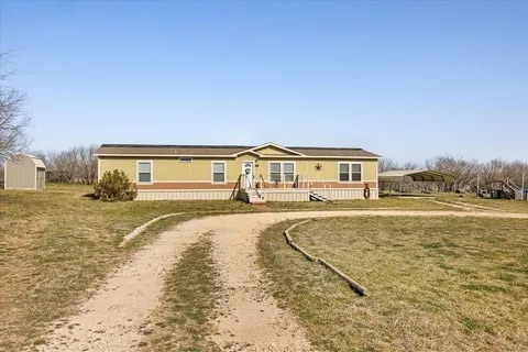 property at 1750 Wildhorse Ln