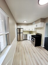 2209 E Park Pl, Unit #1 in Milwaukee, WI - Foto de edificio - Building Photo