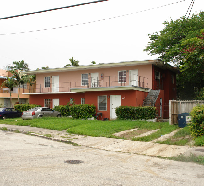 530 NE 82nd Ter in Miami, FL - Foto de edificio - Building Photo