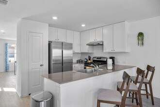 727 Bullsnake Trl in New Braunfels, TX - Building Photo - Building Photo
