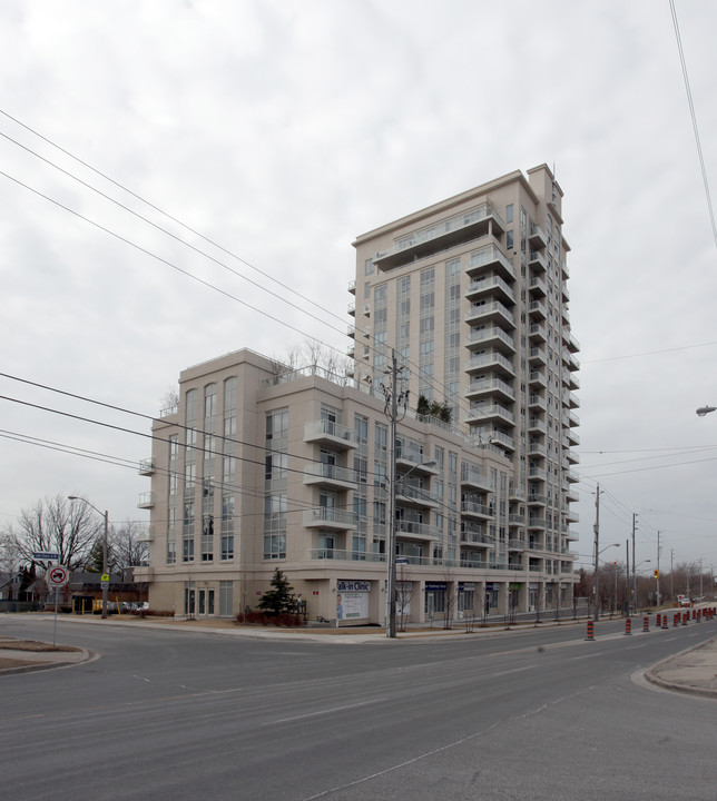 Aquaview Condominiums in Toronto, ON - Building Photo