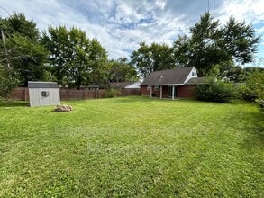 407 Bramlage Ln in Englewood, OH - Foto de edificio - Building Photo
