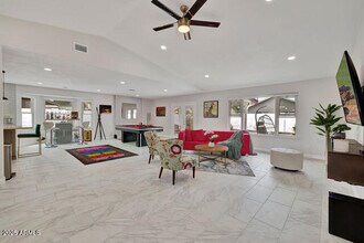 6216 E Greenway Ln in Scottsdale, AZ - Building Photo - Building Photo
