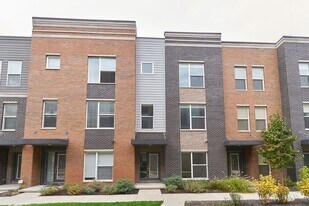 727 Perth Ln in Indianapolis, IN - Building Photo