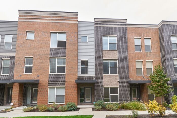 727 Perth Ln in Indianapolis, IN - Building Photo