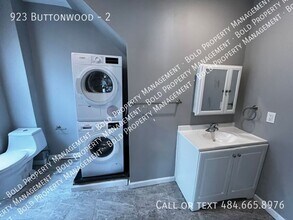 923 Buttonwood St in Reading, PA - Building Photo - Building Photo
