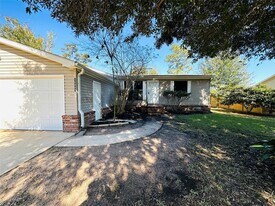 16497 Spring Rain Ct in Conroe, TX - Building Photo