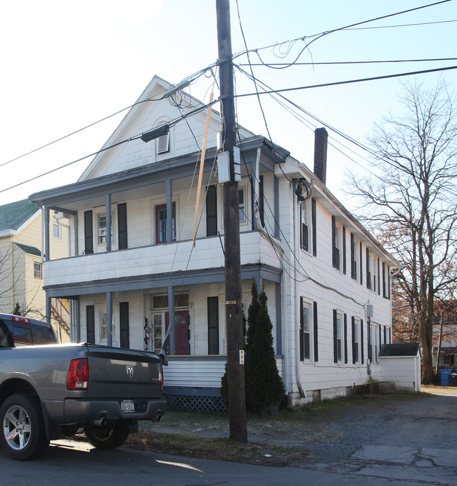 7 Wiltwyck Ave in Kingston, NY - Building Photo - Building Photo