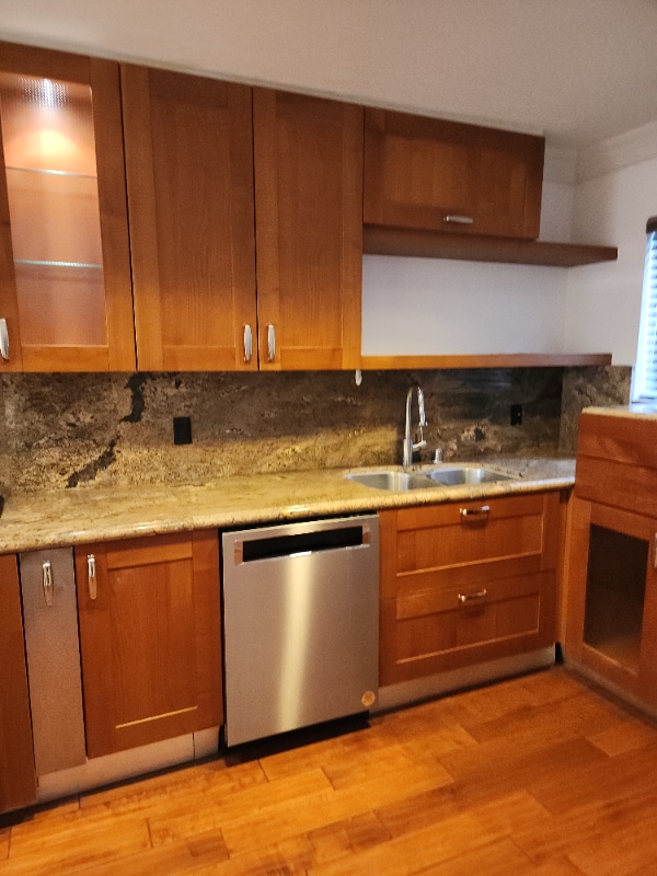 11630 Chenault St in Los Angeles, CA - Building Photo - Building Photo