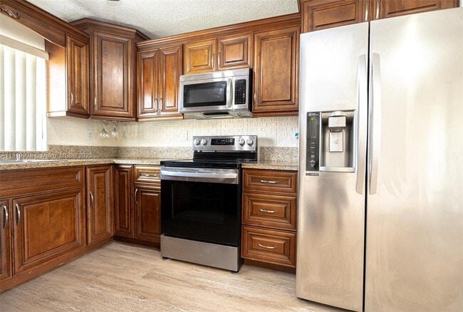 property at 2740 W 62nd Pl