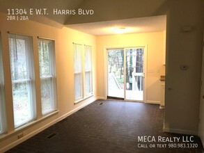 11304 E W.T. Harris Blvd in Charlotte, NC - Building Photo - Building Photo