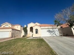 3814 Spruceview Ct in Las Vegas, NV - Foto de edificio - Building Photo