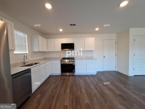 176 Kinsale Dr in Macon, GA - Building Photo - Building Photo